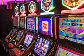 Tampilan antarmuka kapaltoto di perangkat mobile dan desktop, siap untuk para pemain sportsbook dan kasino langsung di Indonesia